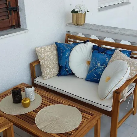 Artemis златна гледка към морето Apartment